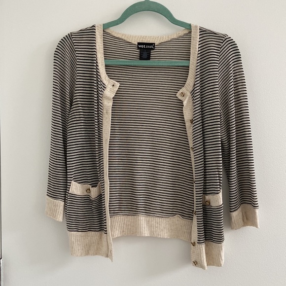 🌵4 for $12 - Final Price - Striped 3/4 Sleeve Lightweight Cardigan - Picture 4 of 4